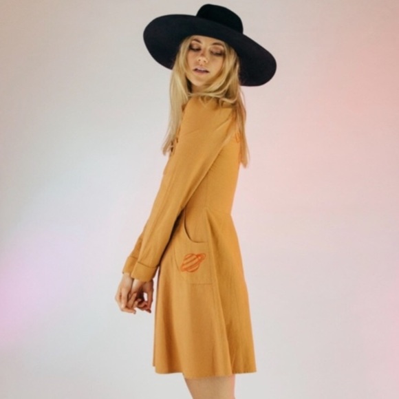 UFT Lenni the Label Question Everything retro dress - Picture 5 of 11